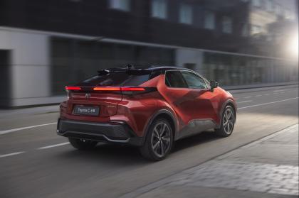 Το Toyota C-HR αποκτά το νέο πακέτο High Hero για το 2025